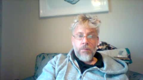 Snapshot of johnsmith401 chatting on December 11, 1:17 pm johnsmith401 online show from December 11, 1:17 pm