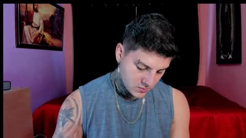 Johny online show from November 23, 6:28 pm