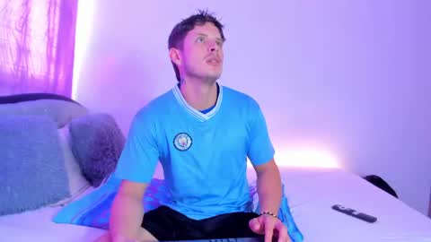 johnycooper08 online show from June 26, 2:11 pm