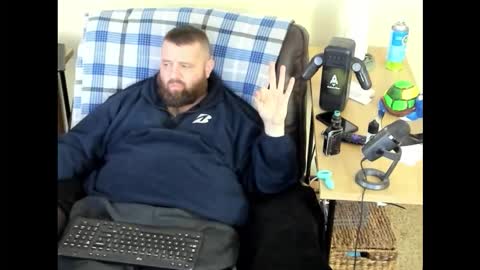 Voyeur online show from November 16, 6:04 am