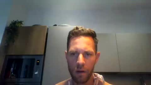 jojo19844 online show from September 22, 10:52 am