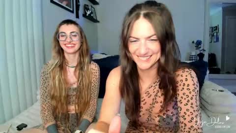    online show from October 21, 1:44 am