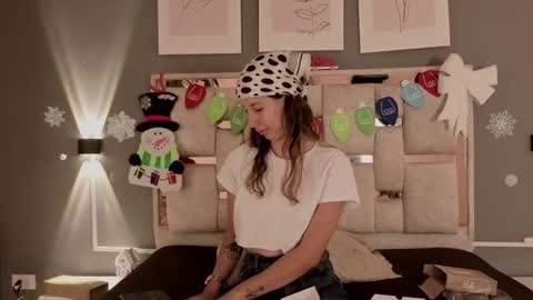 jolie_lov online show from November 22, 1:20 pm