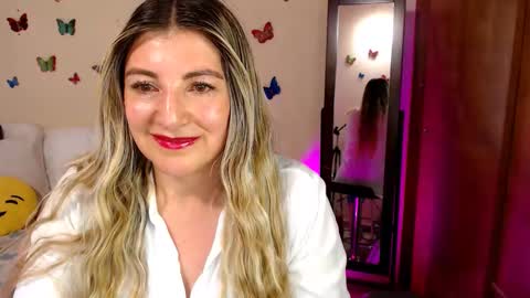 Jolie Mature online show from January 9, 10:04 pm