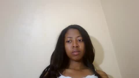 joliekah27 online show from November 17, 7:27 pm