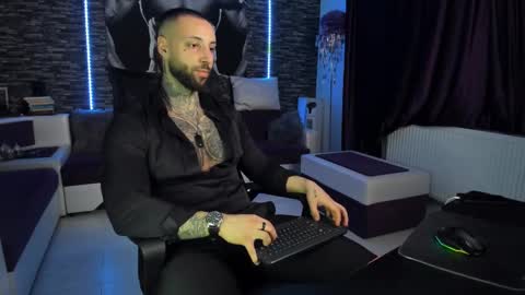 JonahHunt online show from February 25, 7:49 pm