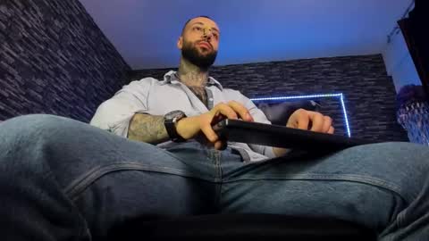 JonahHunt online show from March 1, 8:42 pm