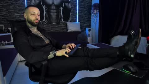 JonahHunt online show from February 25, 11:26 pm