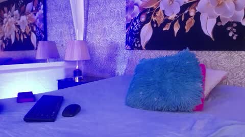 Jonas  online show from December 16, 9:32 pm