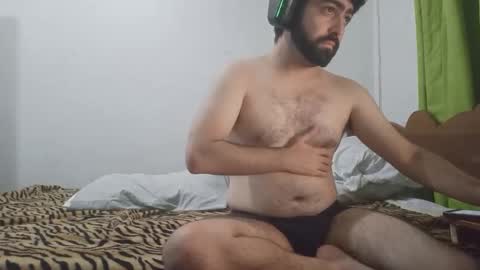 jonasf2525 online show from February 15, 7:10 am