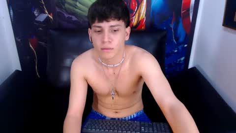 Jonathan online show from December 22, 3:11 pm