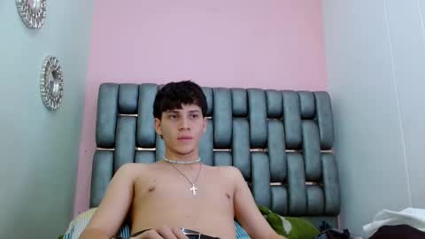 Jonathan online show from December 18, 6:14 pm