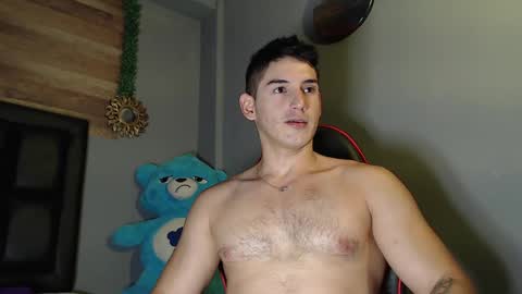 jonathancast08 online show from February 3, 9:29 pm