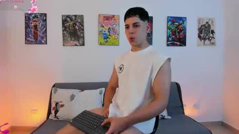 Instagram jonathanfit14 online show from January 16, 2:53 am