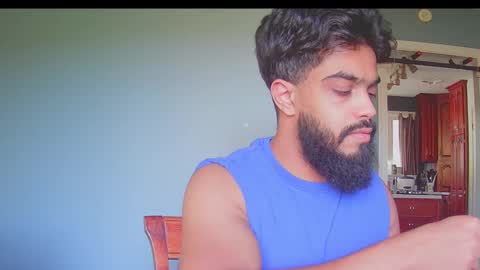 royjon online show from October 7, 6:04 pm