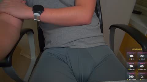 WhteGuy online show from December 20, 3:14 am