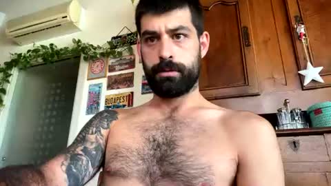 jonnibravo1597 online show from August 1, 7:10 am