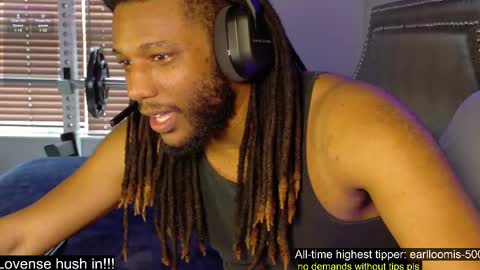 Snapshot of jonnistrokes chatting on March 7, 3:39 pm Jonni online show from March 7, 3:39 pm