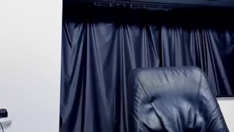 jonnyporn1 online show from December 28, 2:42 pm