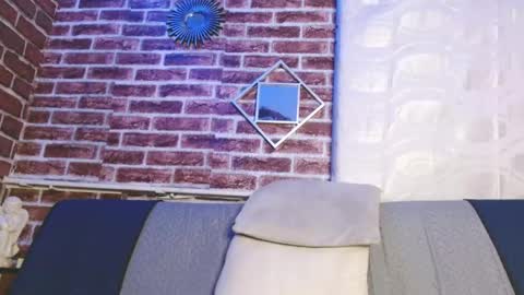Jordan  online show from April 28, 5:06 pm