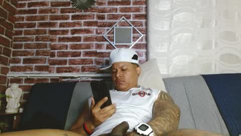 Jordan  online show from April 7, 3:25 pm