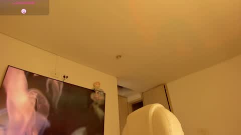 Snapshot of jordaniaa_ chatting on January 10, 1:32 am Megan OF Jordaniaas online show from January 10, 1:32 am