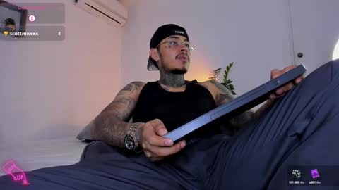 Snapshot of jordansmiith_ chatting on February 20, 8:47 pm Jordan Smith online show from February 20, 8:47 pm
