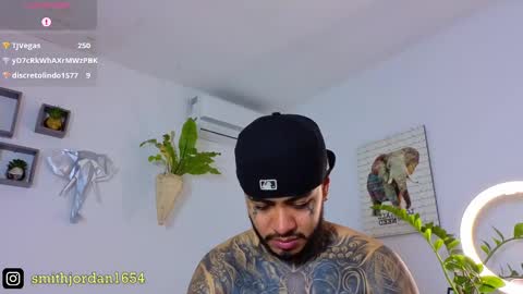 Snapshot of jordansmiith_ chatting on September 9, 9:48 pm Jordan Smith online show from September 9, 9:48 pm