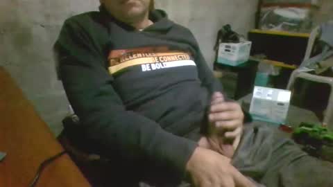 jorgefire0001 online show from December 3, 4:13 am