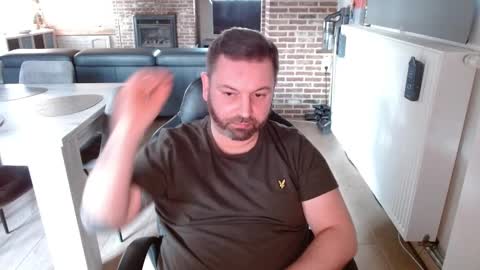 joscrossbot online show from February 16, 4:21 pm
