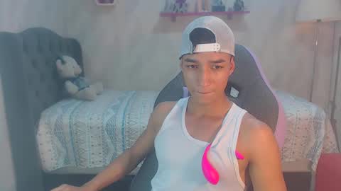 Snapshot of jose_sexycumm chatting on January 22, 8:28 pm jose_sexycumm online show from January 22, 8:28 pm