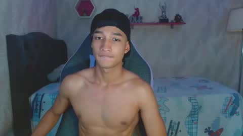 Snapshot of jose_sexycumm chatting on March 8, 8:03 pm jose_sexycumm online show from March 8, 8:03 pm