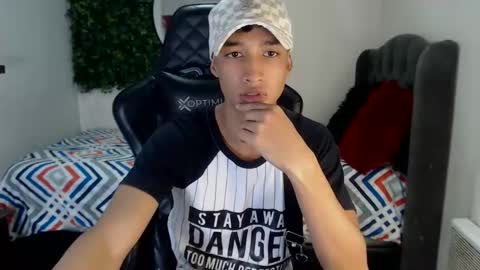 Snapshot of jose_sexycumm chatting on February 16, 6:54 pm jose_sexycumm online show from February 16, 6:54 pm