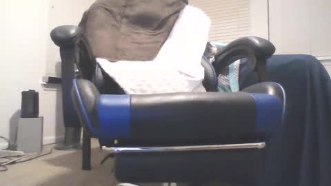 Snapshot of josehosebb chatting on December 3, 2:31 am josehosebb online show from December 3, 2:31 am