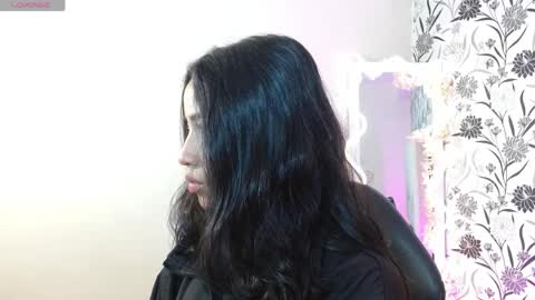 Joselyn  online show from April 1, 11:33 am