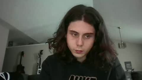 josh317022 online show from June 15, 11:30 pm