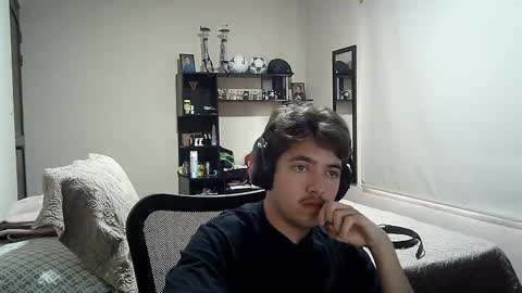 Snapshot of josh_fucks420 chatting on December 3, 9:39 pm Josh online show from December 3, 9:39 pm