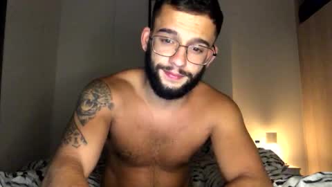 josh_xo online show from September 25, 6:59 pm