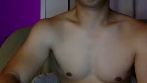 joshasian0713 online show from April 23, 1:02 pm