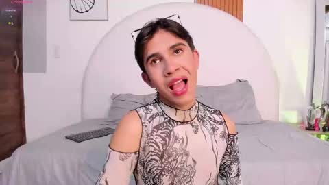 Joshua Sanz  online show from March 17, 4:17 am