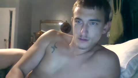 Snapshot of joshuamadeit123 chatting on September 17, 6:17 am joshuamadeit123 online show from September 17, 6:17 am
