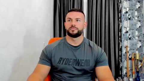 joshuamuscle69 online show from October 29, 6:04 am