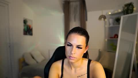 joss caprice  online show from November 20, 3:31 pm