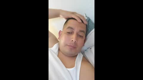 jostin09401785 online show from May 27, 2:41 am