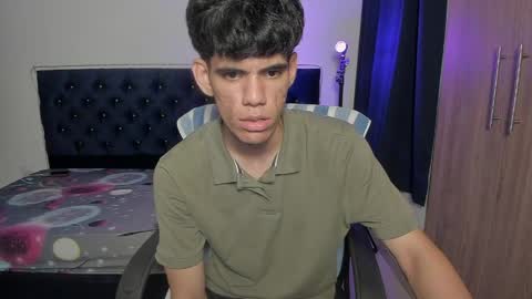 josy online show from April 22, 2:30 am