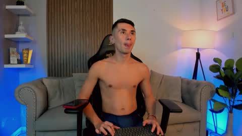 Jota Stivens online show from September 22, 7:51 pm