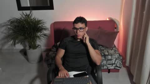 Snapshot of joulianogreco1 chatting on September 17, 1:53 am Im Jouliano online show from September 17, 1:53 am