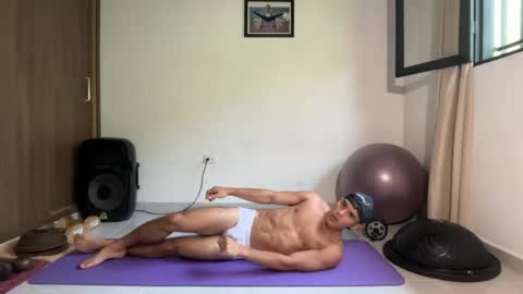 Im Jouliano online show from April 14, 3:37 pm