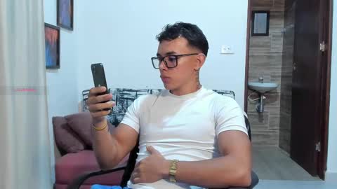 Im Jouliano online show from October 9, 1:55 am