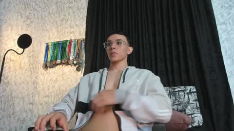Snapshot of joulianogreco1 chatting on January 26, 12:01 pm Im Jouliano online show from January 26, 12:01 pm